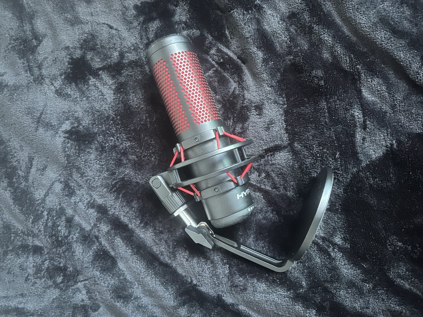 HyperX HP QuadCast Rouge High-Quality Gaming Accessory