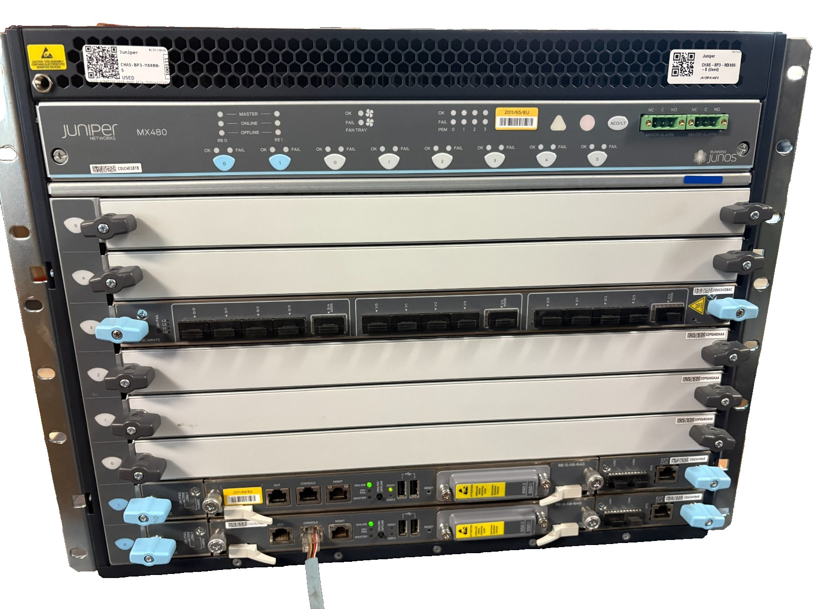 Juniper MX480PREMIUM3-AC 2x SCBE3 2x RE-S-X6-64G MPC10E-15C-MRATE Router 1y Wnty