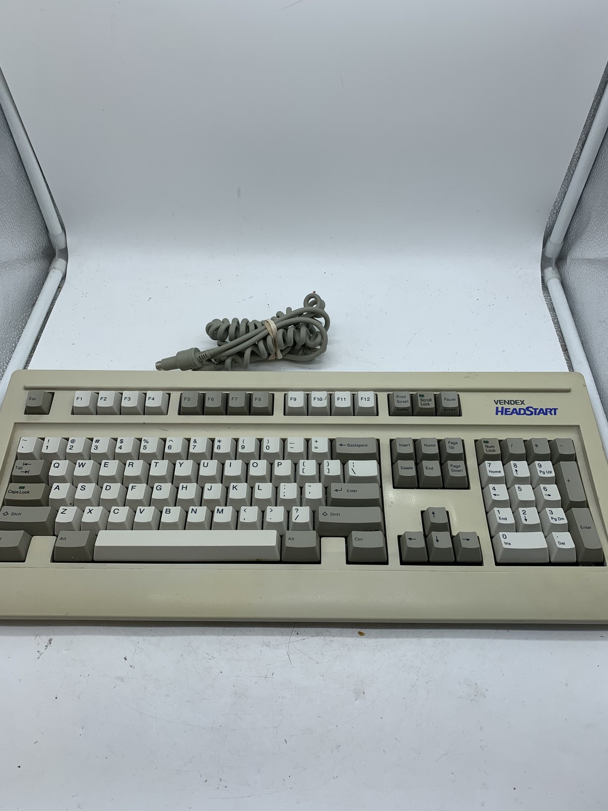 Vendex HeadStart Model FKB4700 Series Vintage Mechanical Keyboard ~ FREE S/H