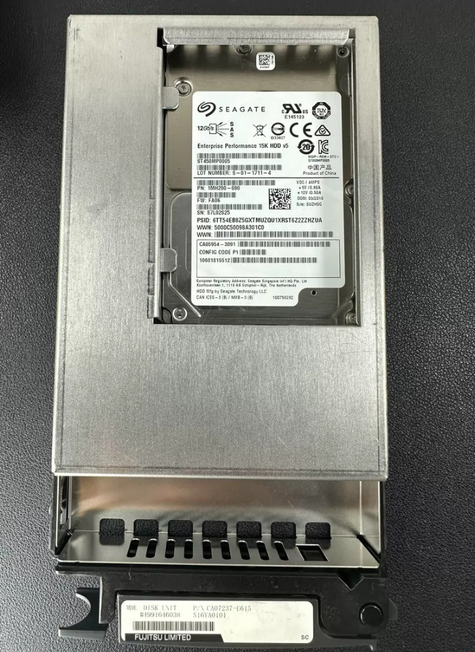 Fujitsu CA07237-E615 CA05954-3091 450GB 15K 12Gb/s SAS 2.5'' HDD 3.5" w/Caddy