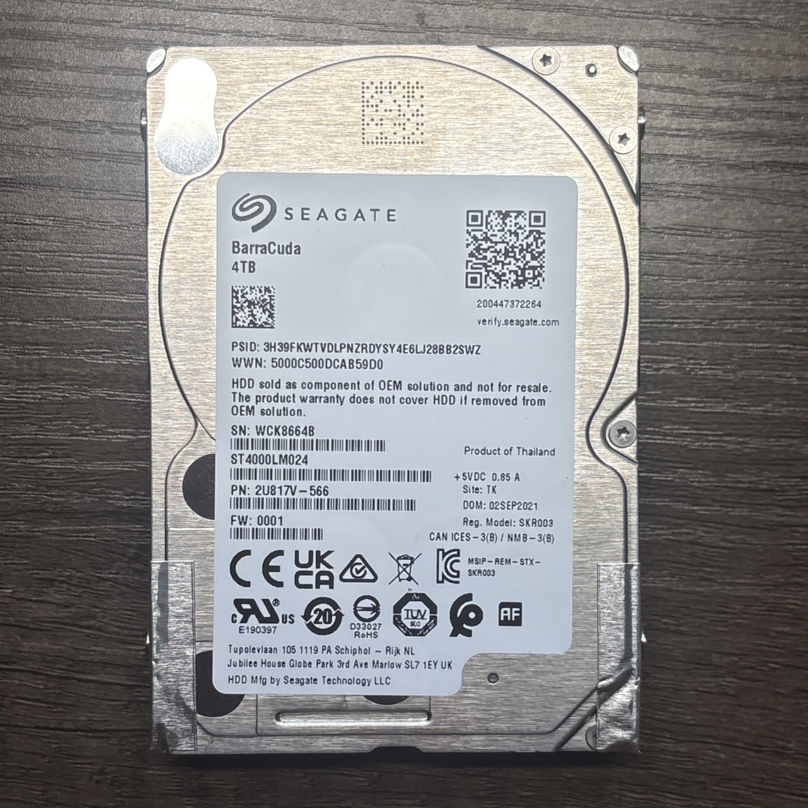 ST4000LM024,  2U817V-566,   0001,  TK, WCKB  SEAGATE SATA 4TB  SEP 2021 94 HOURS