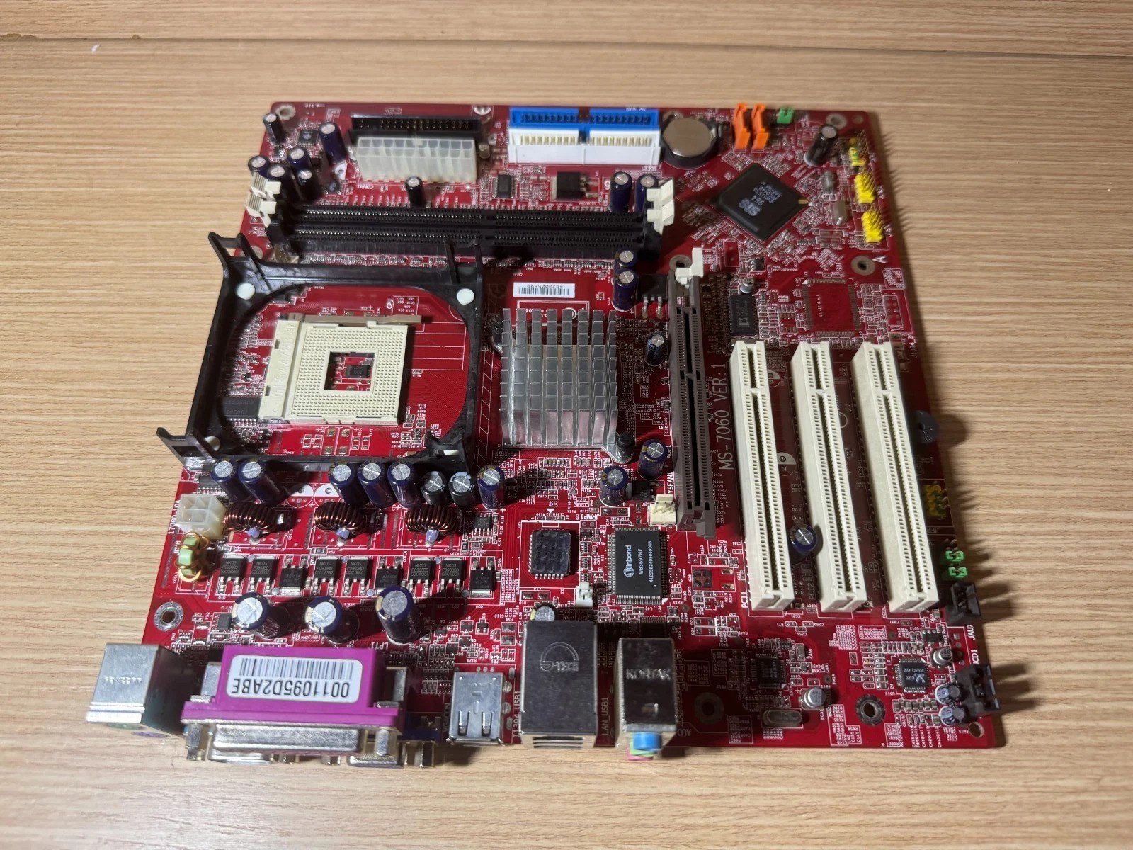 READ INFO - RARE - MSi MS-7060 Chipset Sis 964 Socket 478