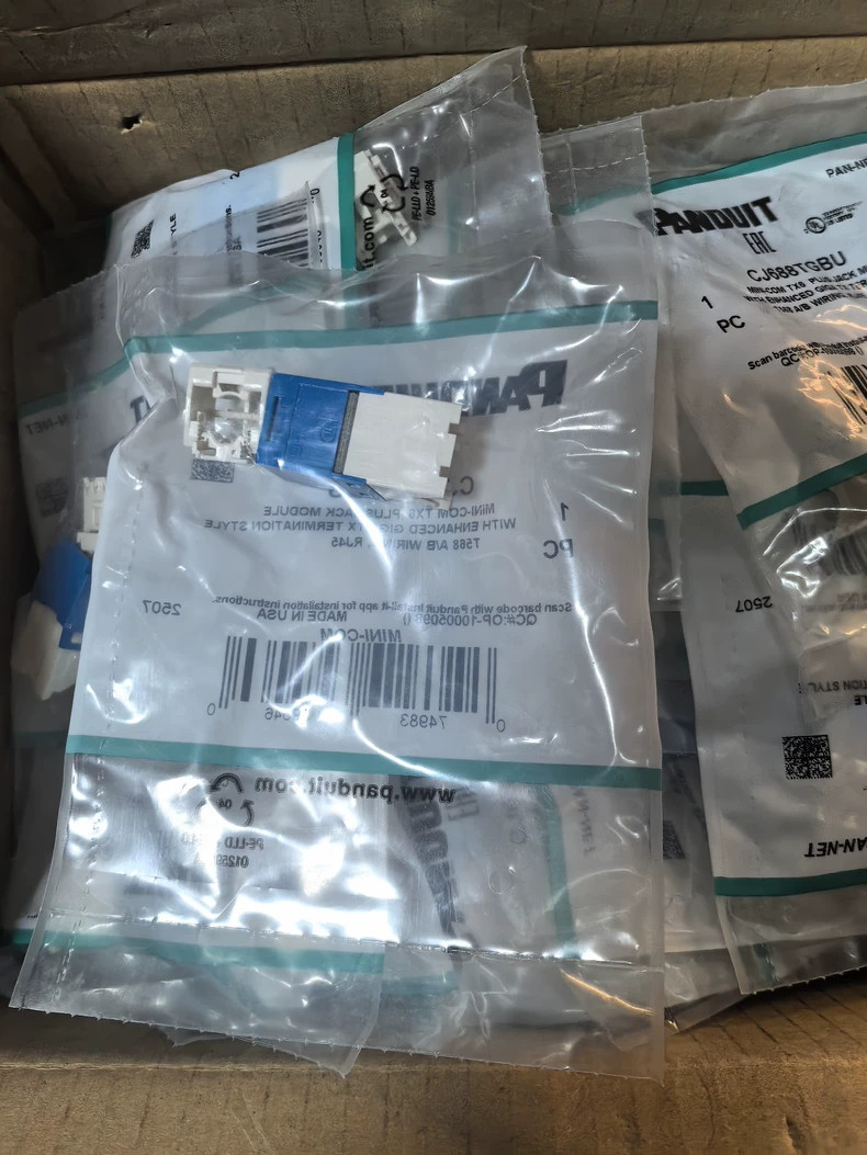 New CJ6X88TGBU (BOX OF 50) For Panduit Cat6a 10 Gig Mini-Com Jack Blue