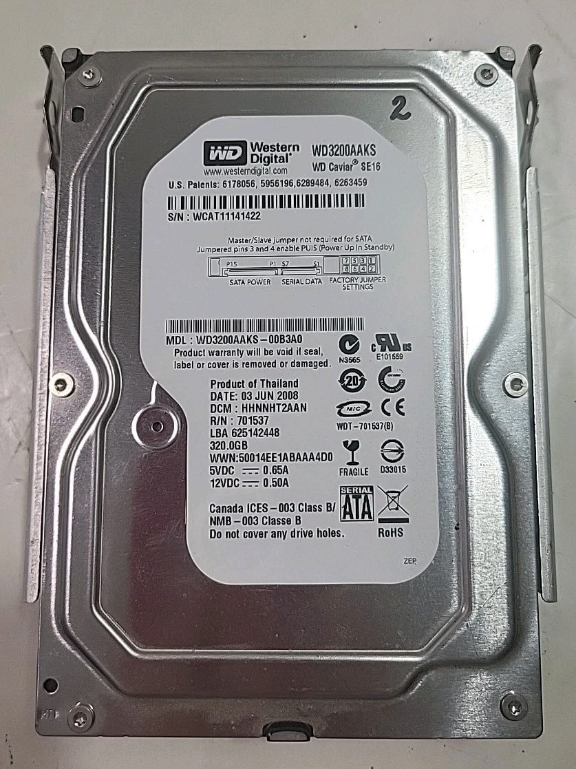 Western Digital 320GB WD3200AAKS S/N WCAT11141422