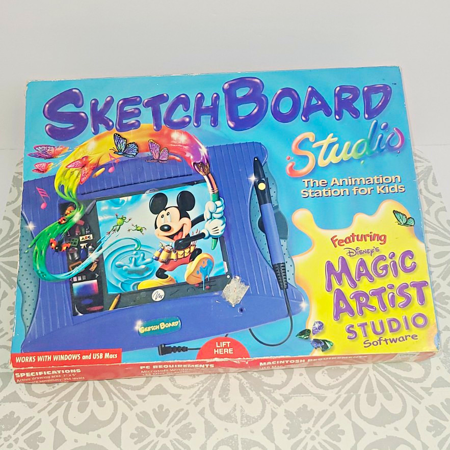 Vintage Interactive SketchBoard Studio Disney Magic Artist Animation PC/Mac CD