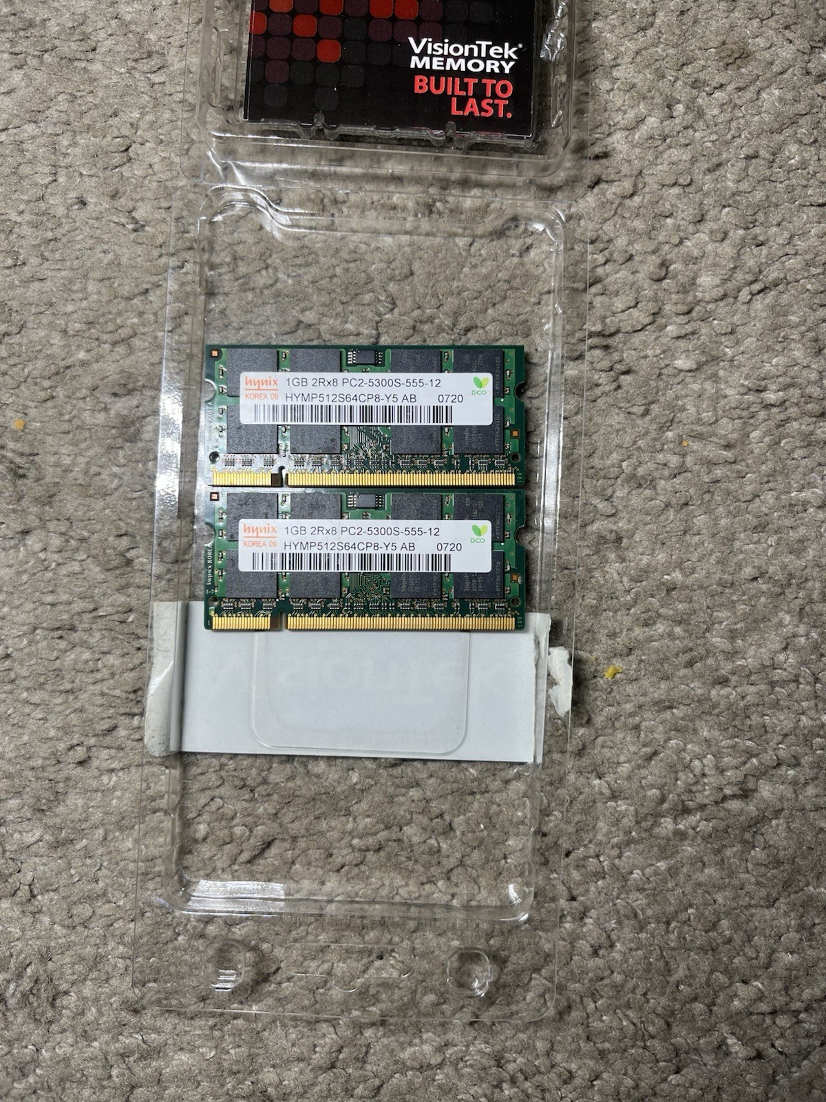 2 sticks HYNIX PC2-5300S-555-12 1 GB 2Rx8 SO-DIMM DDR2 Laptop Memory
