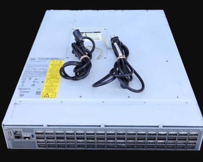 Cisco 8102-64H-O 64 port FAN-2RU-PI-V2 PSU650W-ACPI 650W Fan module 8000 Series