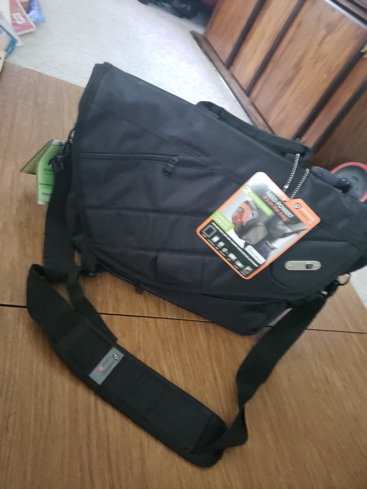 Powerbag Ful Messenger Laptop Bag w Battery Charger Smartphone Tablet 18" New