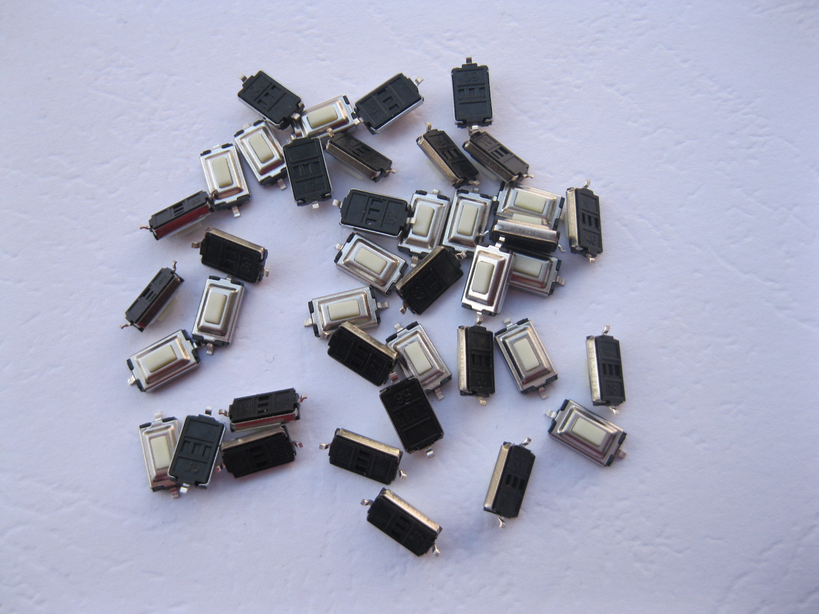 100 pcs Momentary Tact SMD Tactile Pushbutton Micro Switch 2 Pin 3x6x2.5mm New