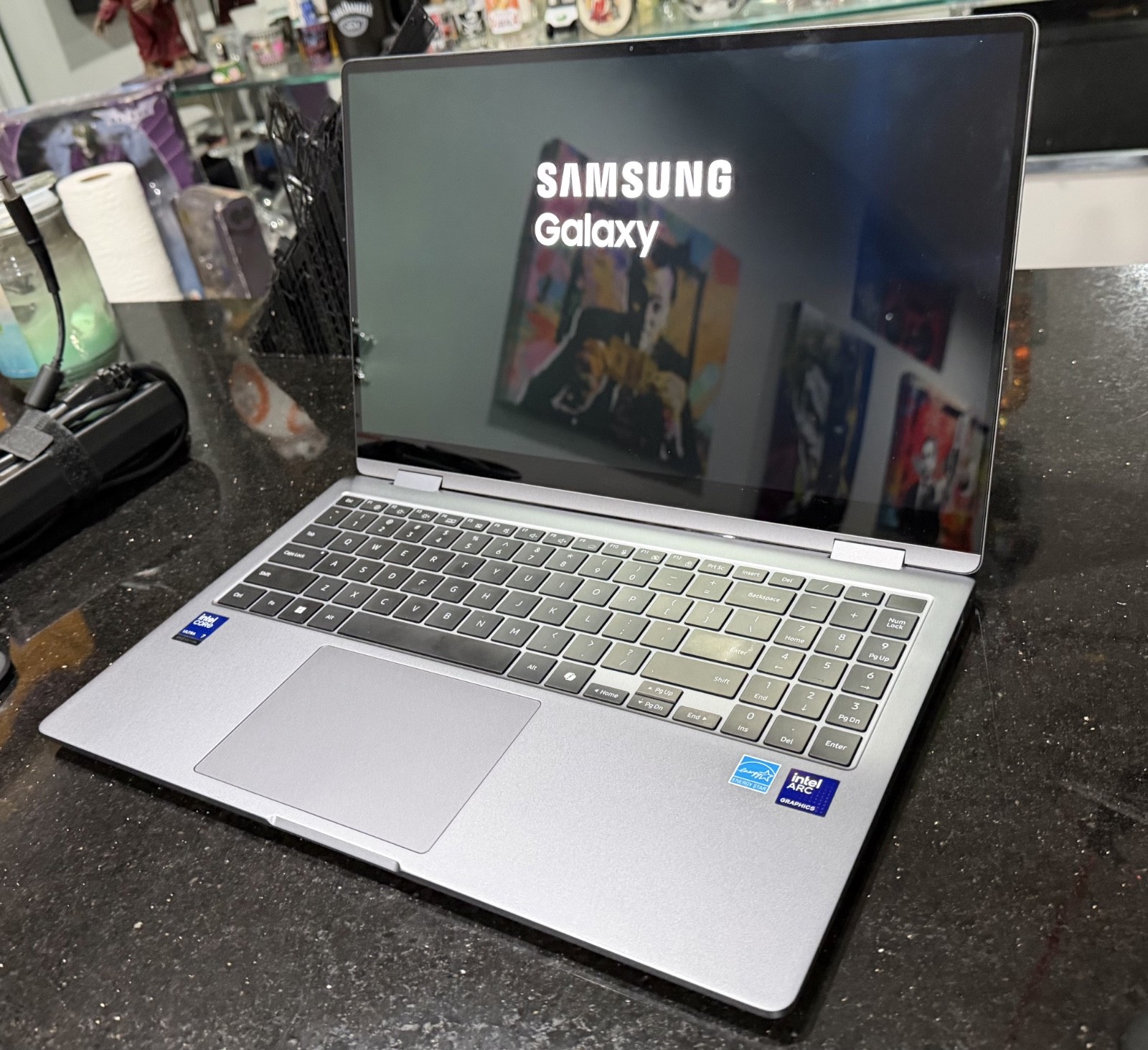 Samsung galaxy book5 360 16gb 512gb hard drive + 2tb  -NP750QHA + bundle