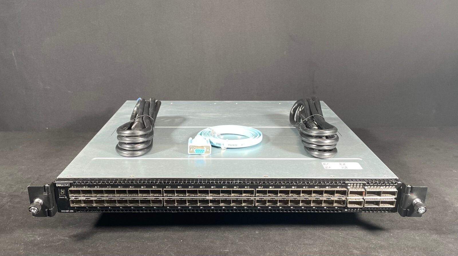 Dell  Networking  S5248F-ON 48 x 25GBE SFP28  Layer3 Network Switch -Fast Ship