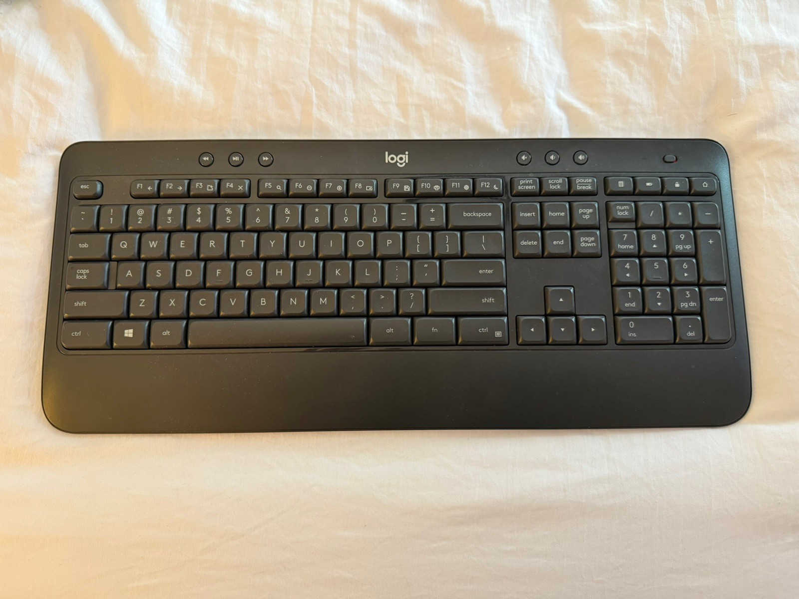 Logitech K540 Advanced Wireless Keyboard (Unifying Receiver NOT Included)
