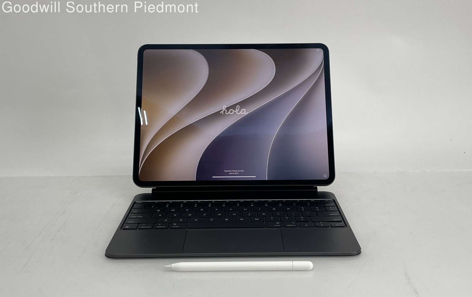 Apple iPad Pro 13-inch (M4) 2024 A2925 512GB Tablet Case Pencil Bundle - Tested