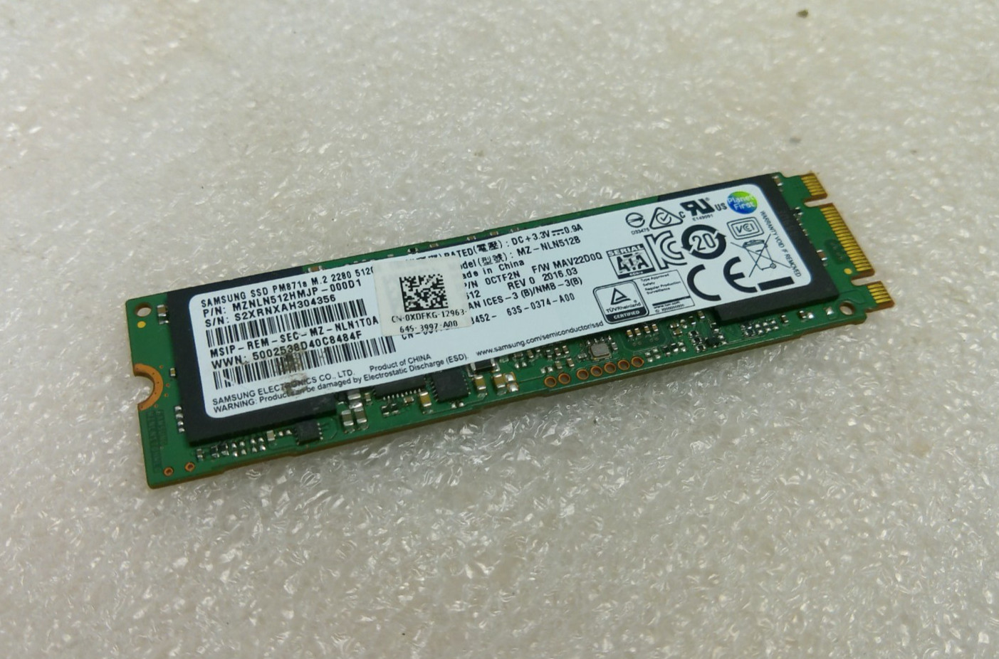 Samsung SSD PM871a M.2 512MB MZ-NLN512B MZNLN512HMJP-000D1