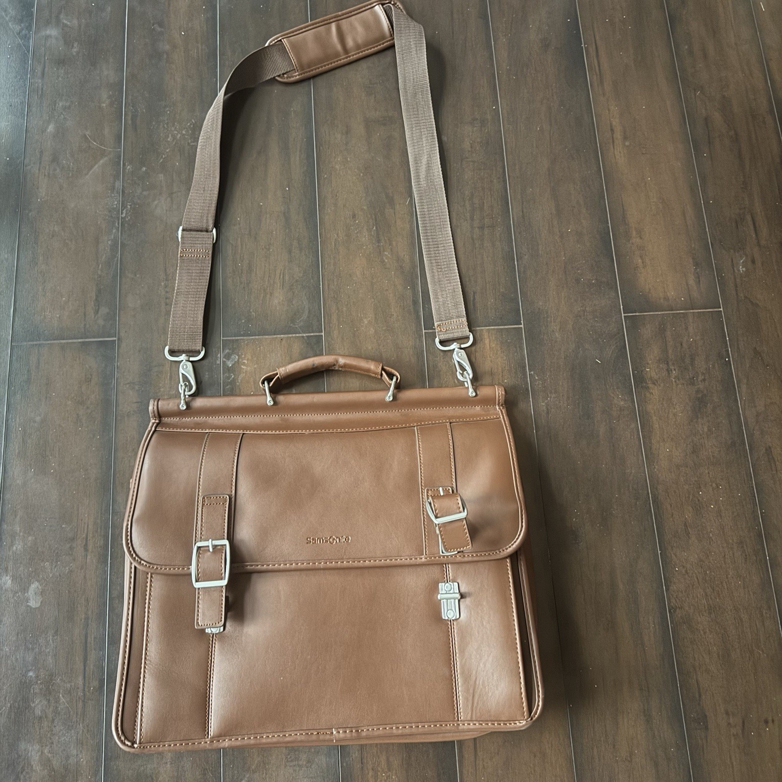 Samsonite Tan Leather Dowel Business Messenger  Bag Shoulder Strap Perfect $229