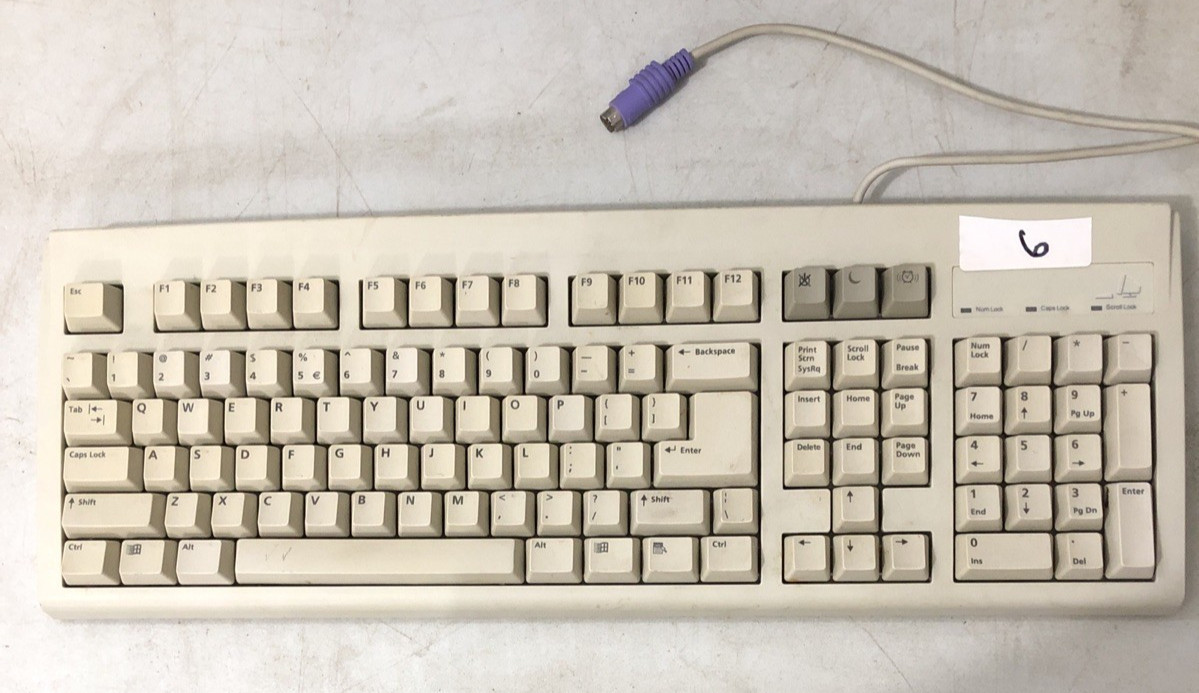VINTAGE KEYBOARD