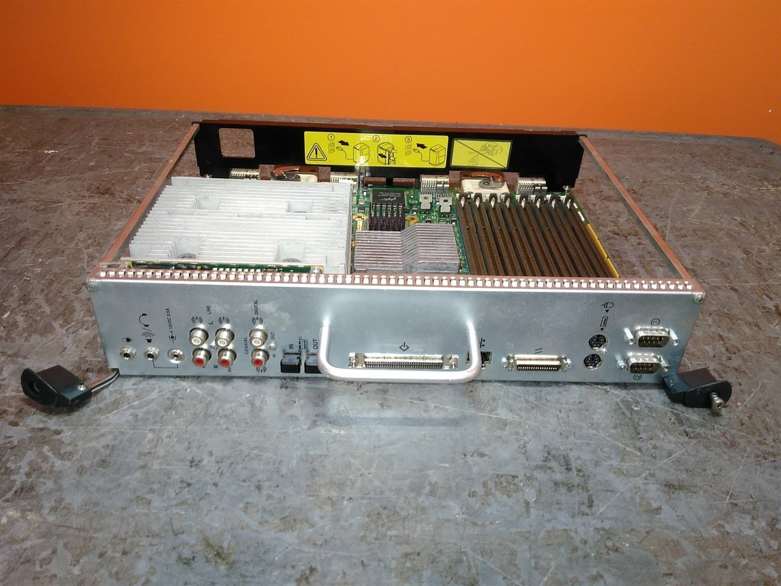  SGI Octane IP30 030-1467-001 Logic Board CPU: 030-1432-001 See Description 