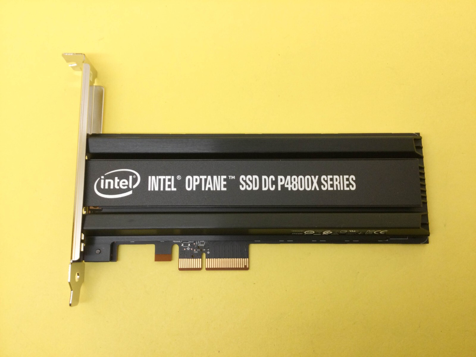 878038-B21 HP 750GB NVME GEN3 HIGH PERFORMANCE WI AIC HHHL P4800X SSD P03580-001