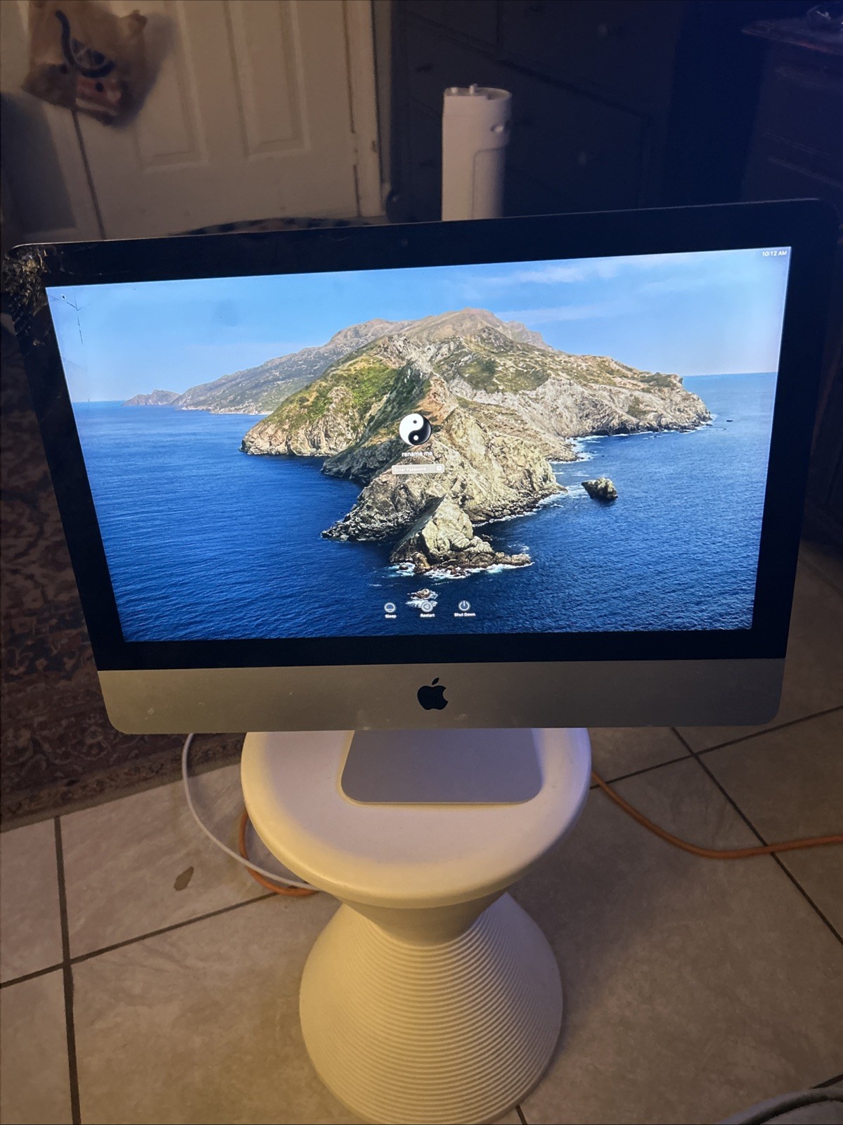 Apple iMac (21.5-Inch 2019) 3.0GHz Intel Core i5, 1TB Fusion, 8GB Memory