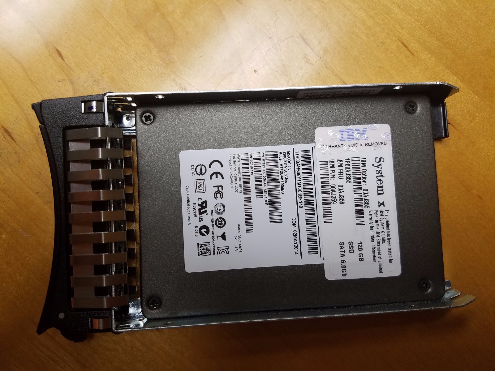 IBM 00aj356 00AJ359 00AJ355 120GB 2.5" 6G MLC SFF SSD Solid State Drive X-Server