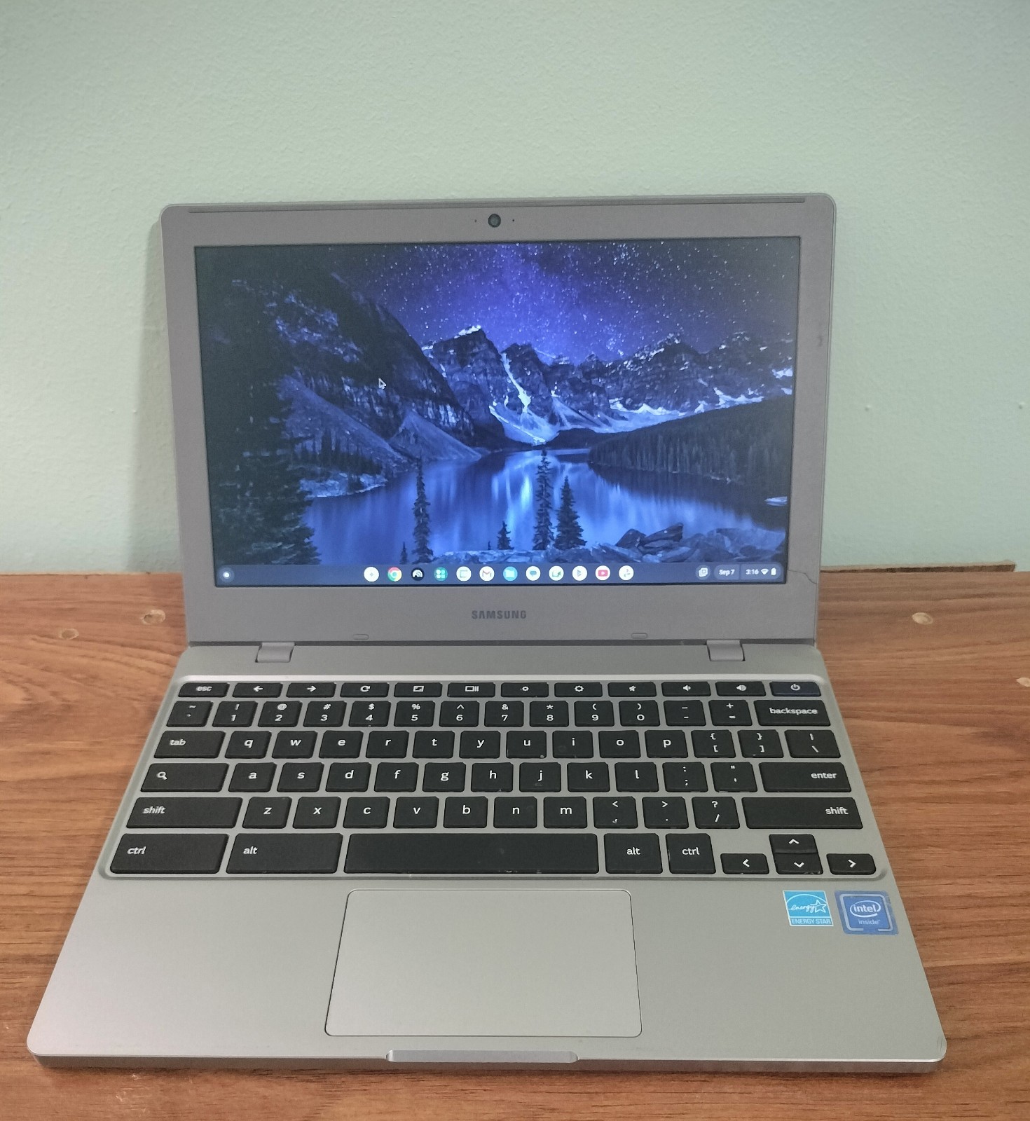 Samsung Chromebook 4 11.6 xe310xba Intel N4000 6GB RAM 64GB storage USB C
