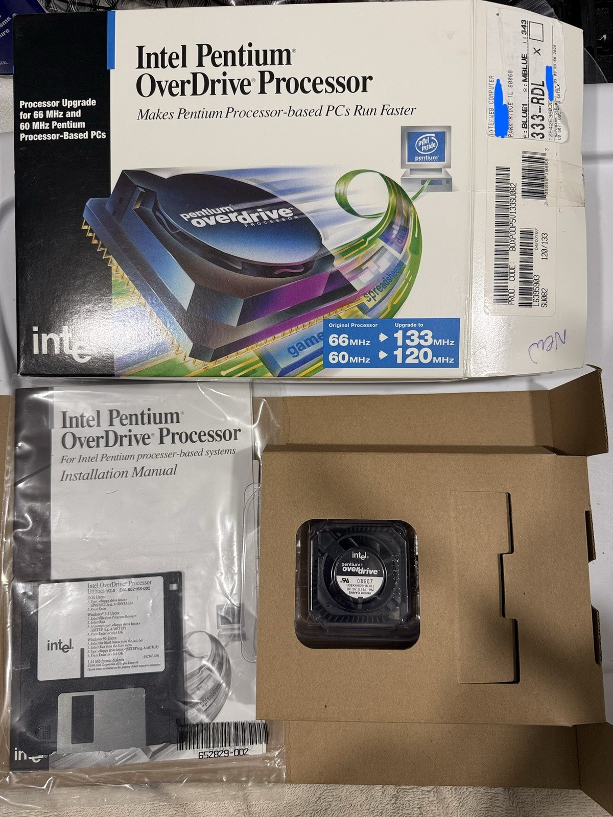 BOX INTEL PENTIUM 133 OVERDRIVE CPU UPGRADE podp5v133 SU082 socket 4 273 pins