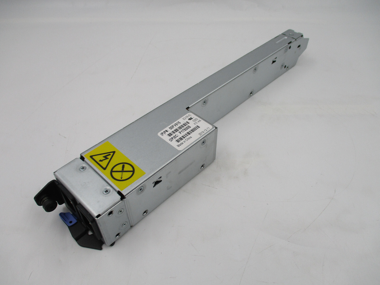 IBM AC Rear Line Cord Conduit Right for E880 E870 Pseries Power8 P/N: 00FV915