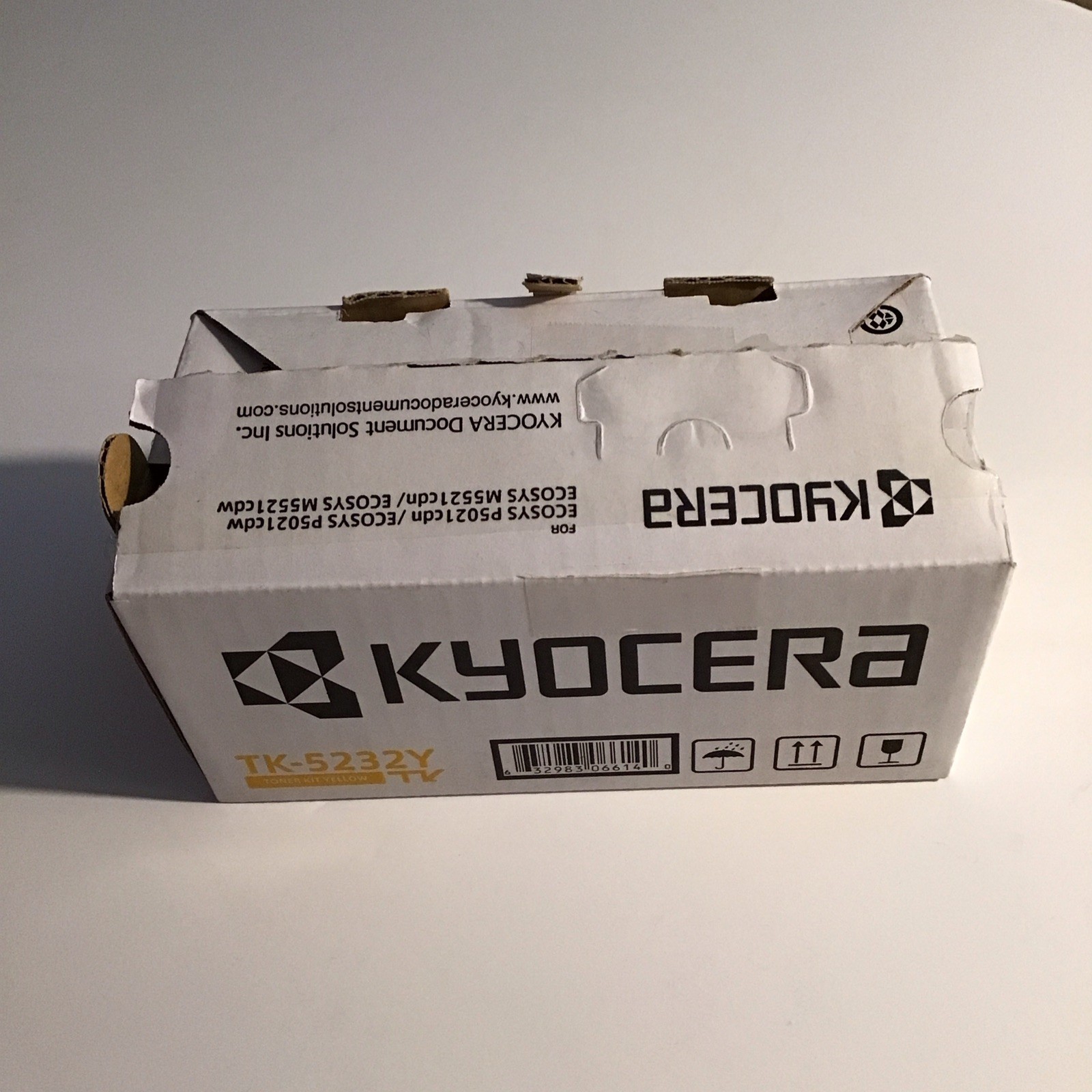 Genuine Kyocera TK-5232Y Yellow Toner Cartridge Open/ugly Box 1T02R9AUS0 New
