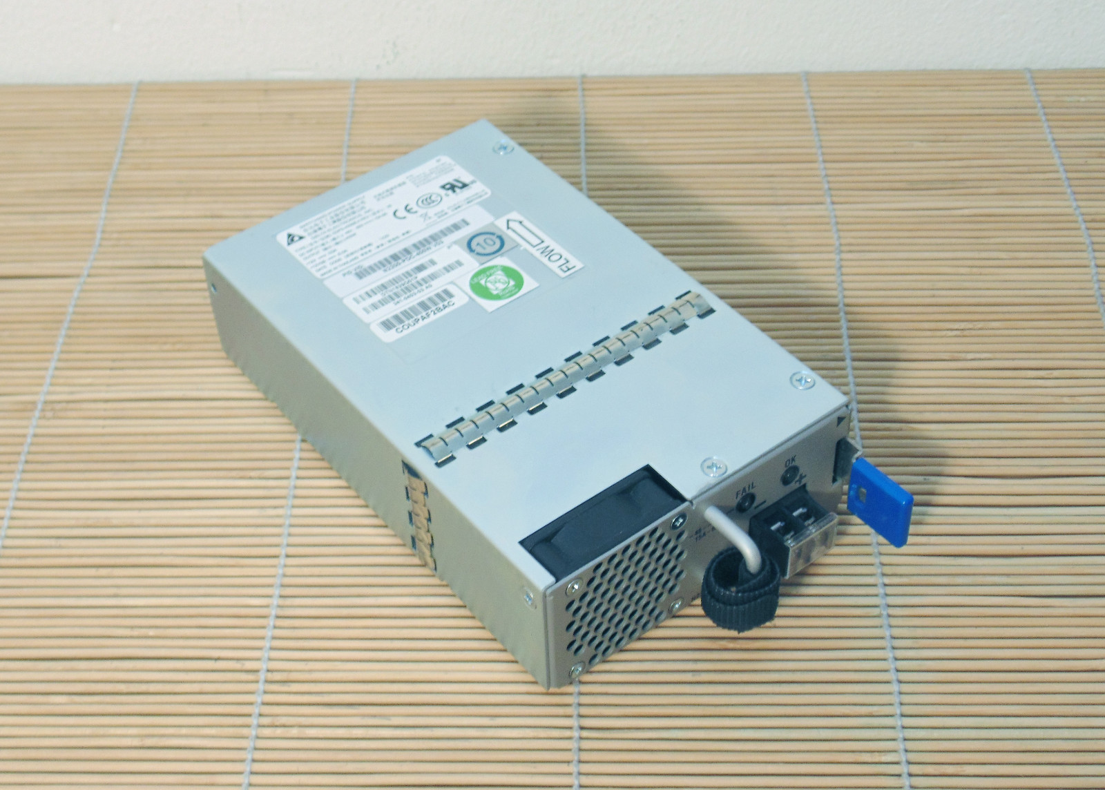 N2200-PDC-400W Cisco Nexus 2200 DC power supply Std airflow port side exhaust 
