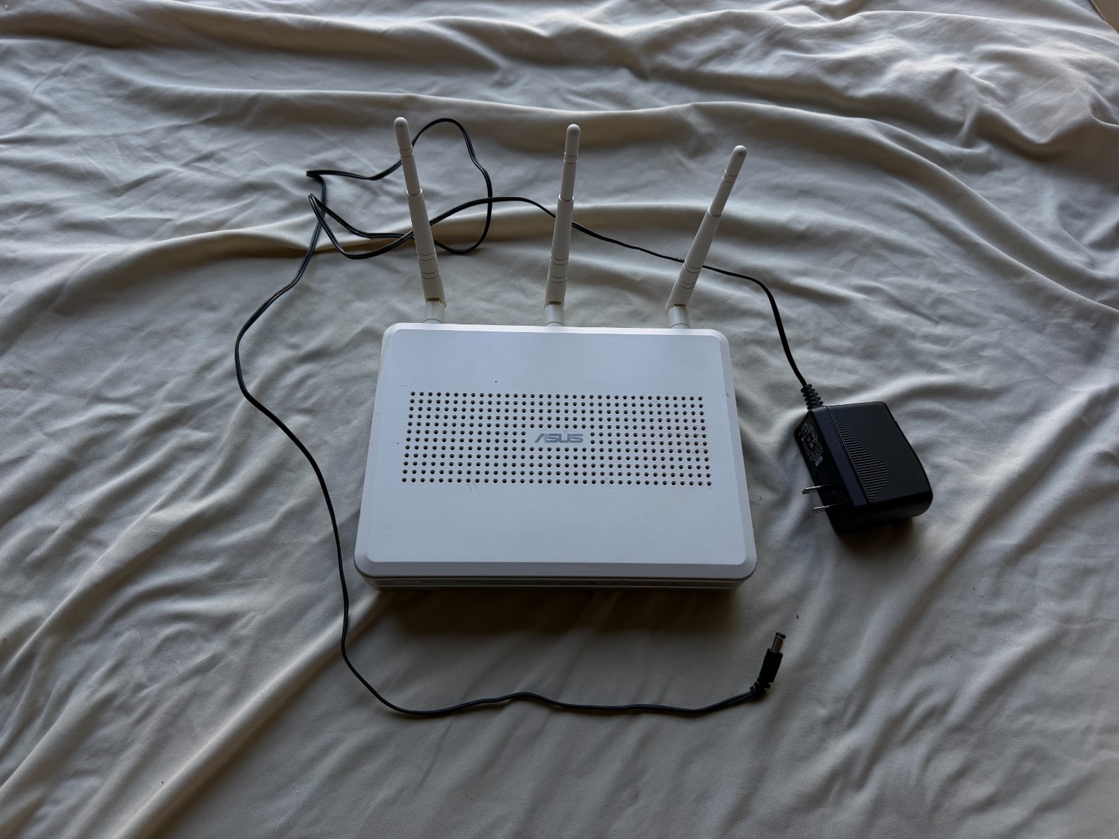 ASUS RT N16 Wireless N Gigabit Router WITH POWER CORD