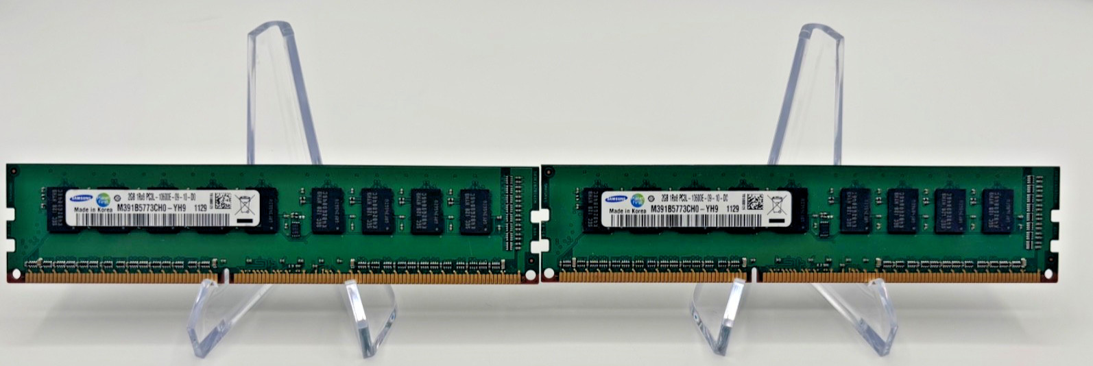Samsung 4GB Kit 2x2GB DDR3L-1333 ECC PC3L-10600E M391B5773CH0-YH9 RAM