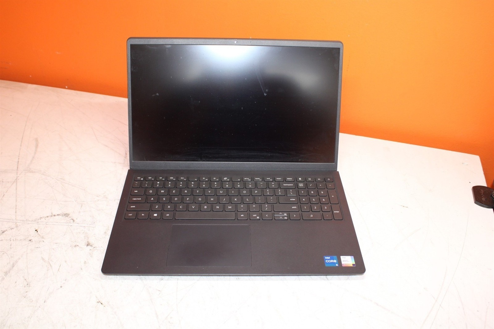 Scratched LCD Dell Inspiron 15 3511 Laptop Intel i5-1135G7 2.4GHz 12GB 256GB SSD