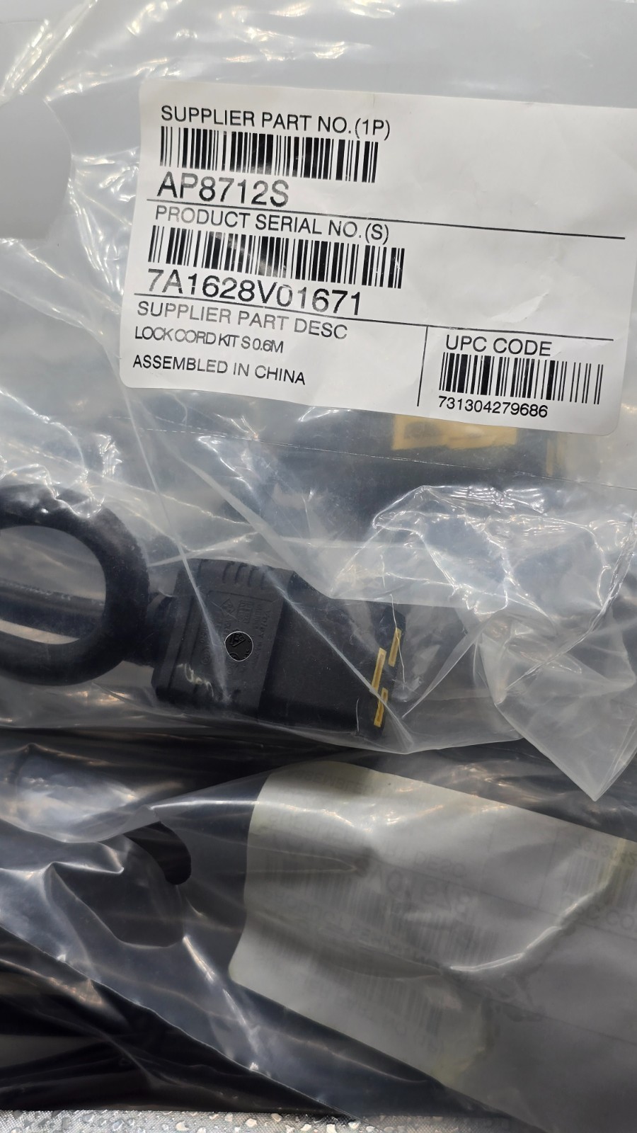 Lot of 15 APC 2ft C20 to C19 Locking Power Cords AP8712S New