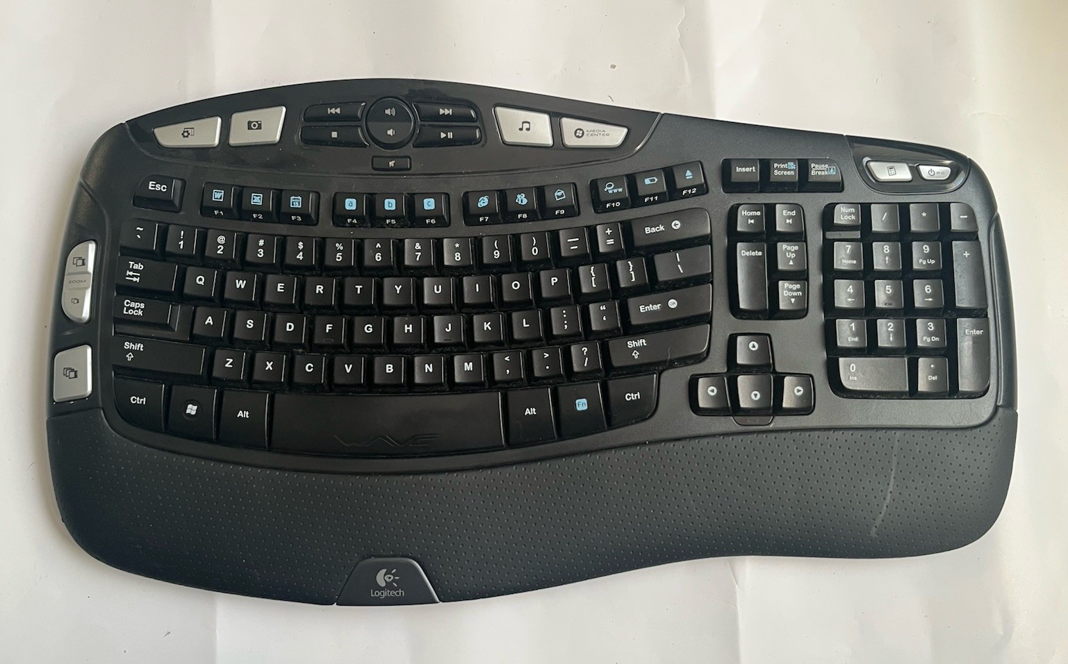 Logitech K350 Comfort Wave Wireless Keyboard No USB Doggle