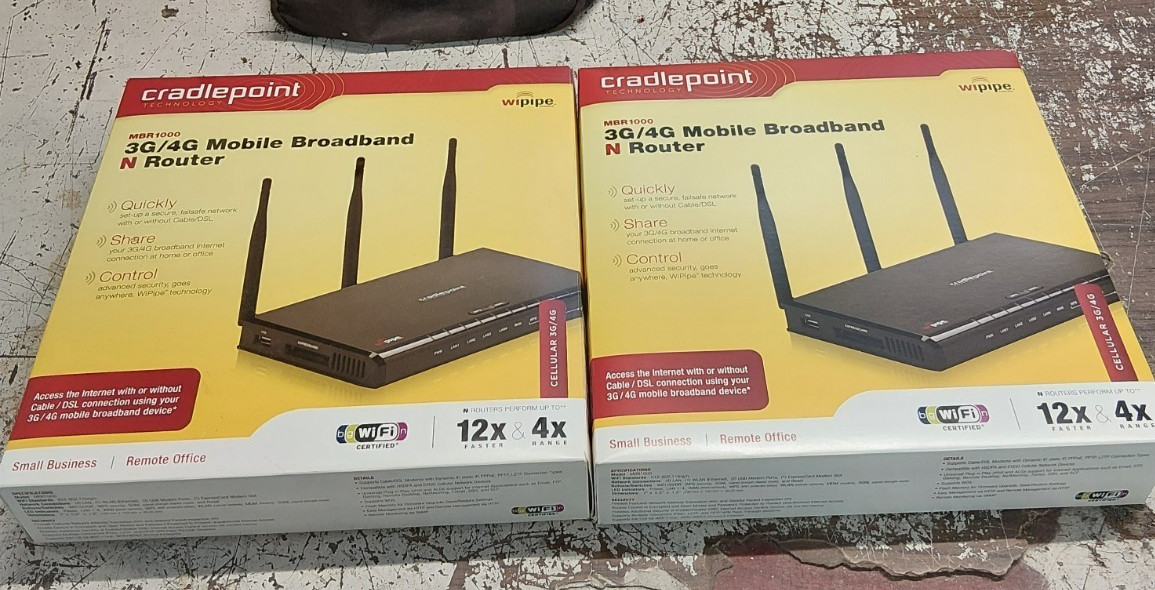 Cradlepoint mobile broadband router MBR1000 LOT OF 2