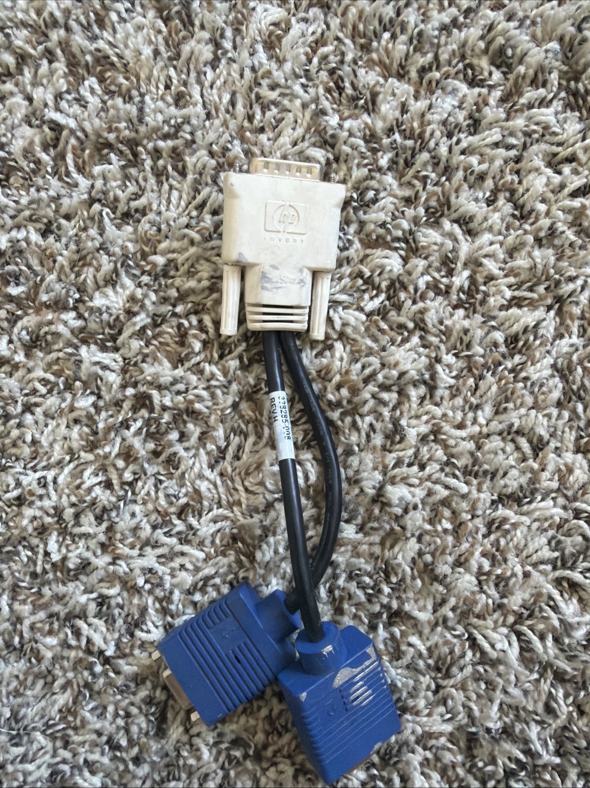 HP DMS-59 to Dual VGA Monitor Splitter Adapter Cable