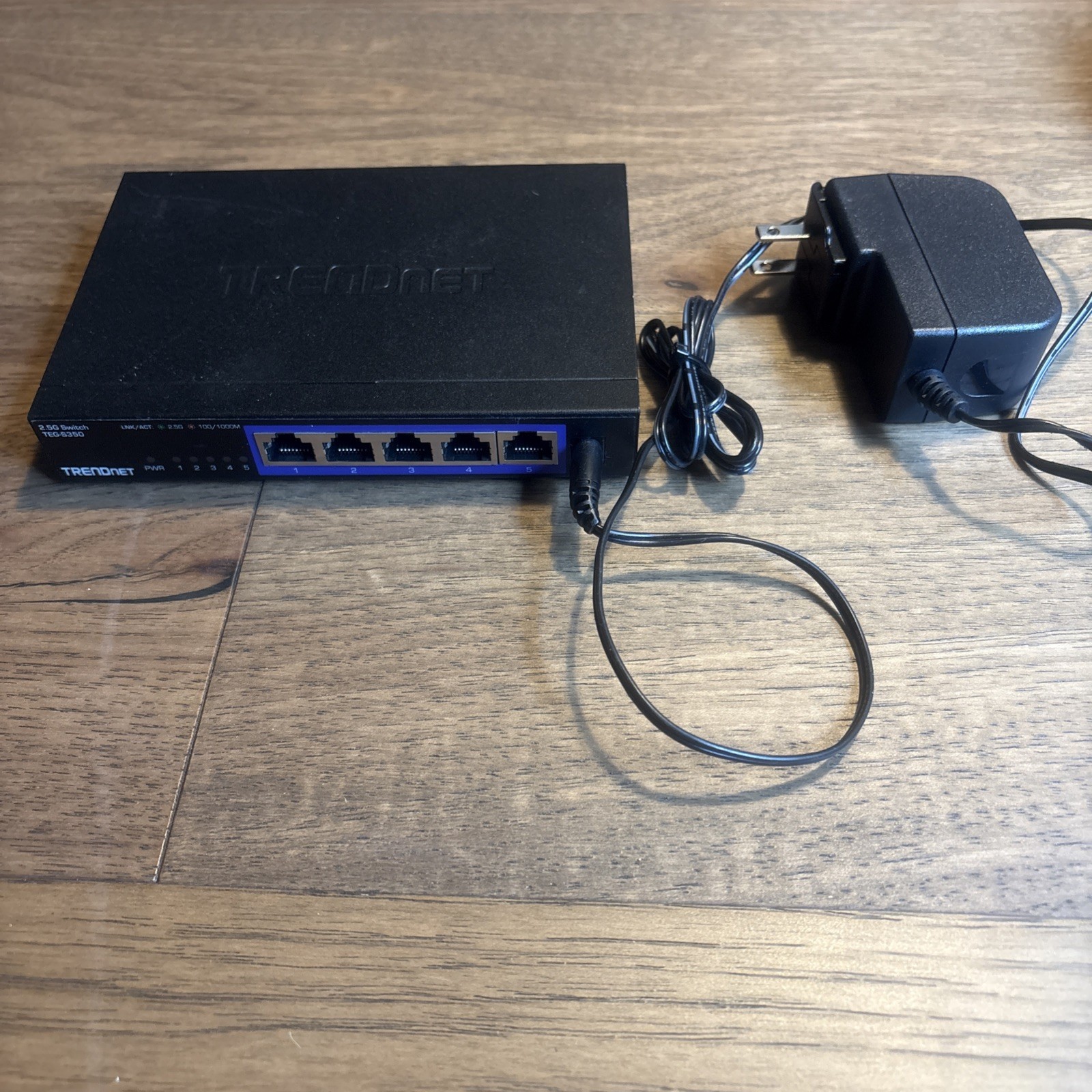 TRENDnet TEG-S350 5-Port Unmanaged 2.5G Ethernet Switch 2.5Gbps Fanless