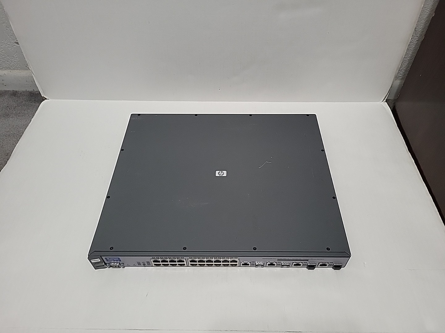 HP ProCurve J8992A Switch 2824 Regulatory Model RSVLC-0207 S/N:SG633SJ007
