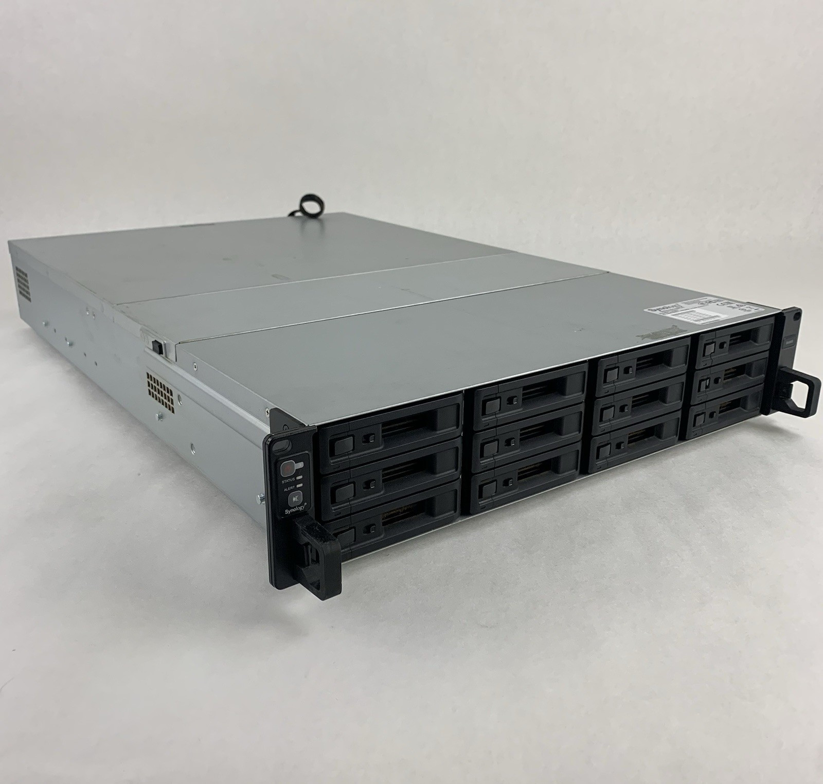 Synology SA3600 12-Bay NAS 32 GB RAM M2D20 SAS12G_CARD Tested Reset No HDD