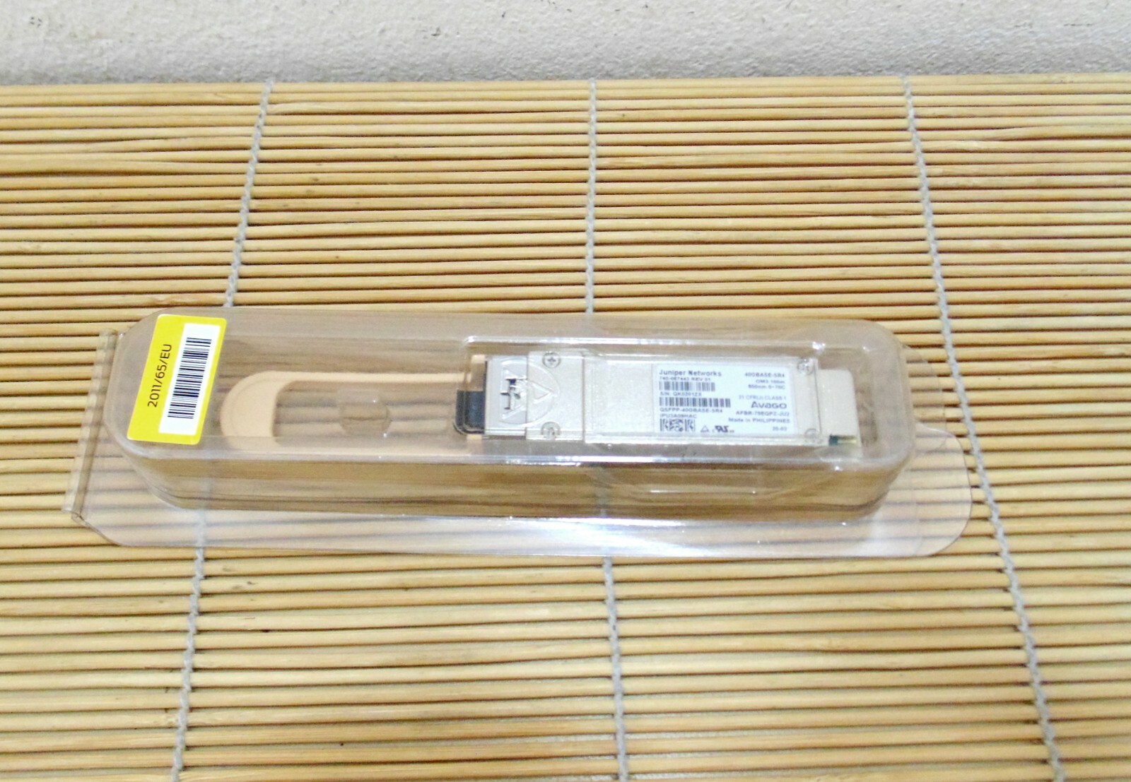 New Juniper Networks QSFPP-40GBASE-SR4 One 40GBASE-SR4 QSFP+ Pluggable New