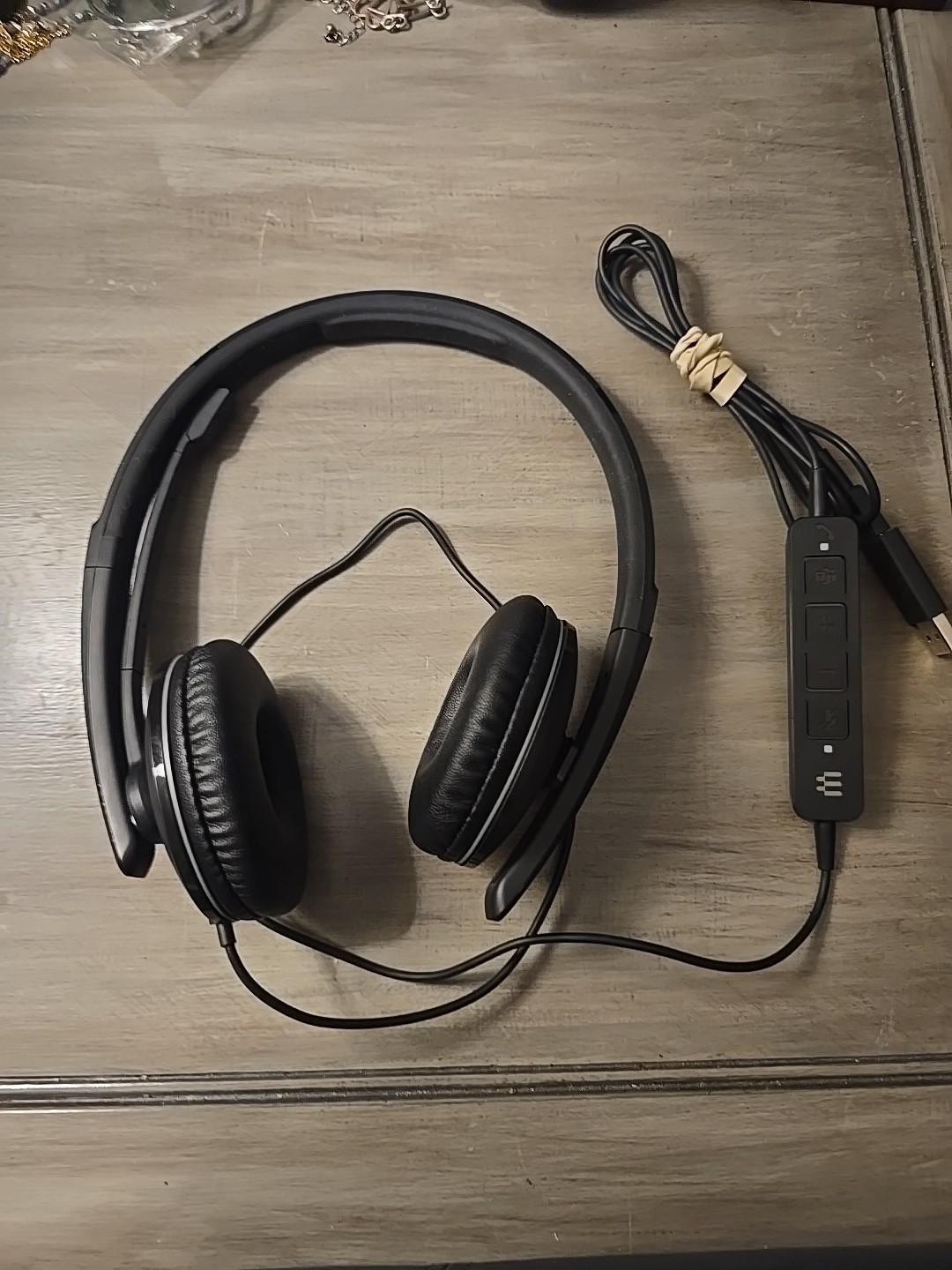 Lenovo Wired ANC Headset Gen 2 (Teams) with Active Noise Cancellation, EPOS