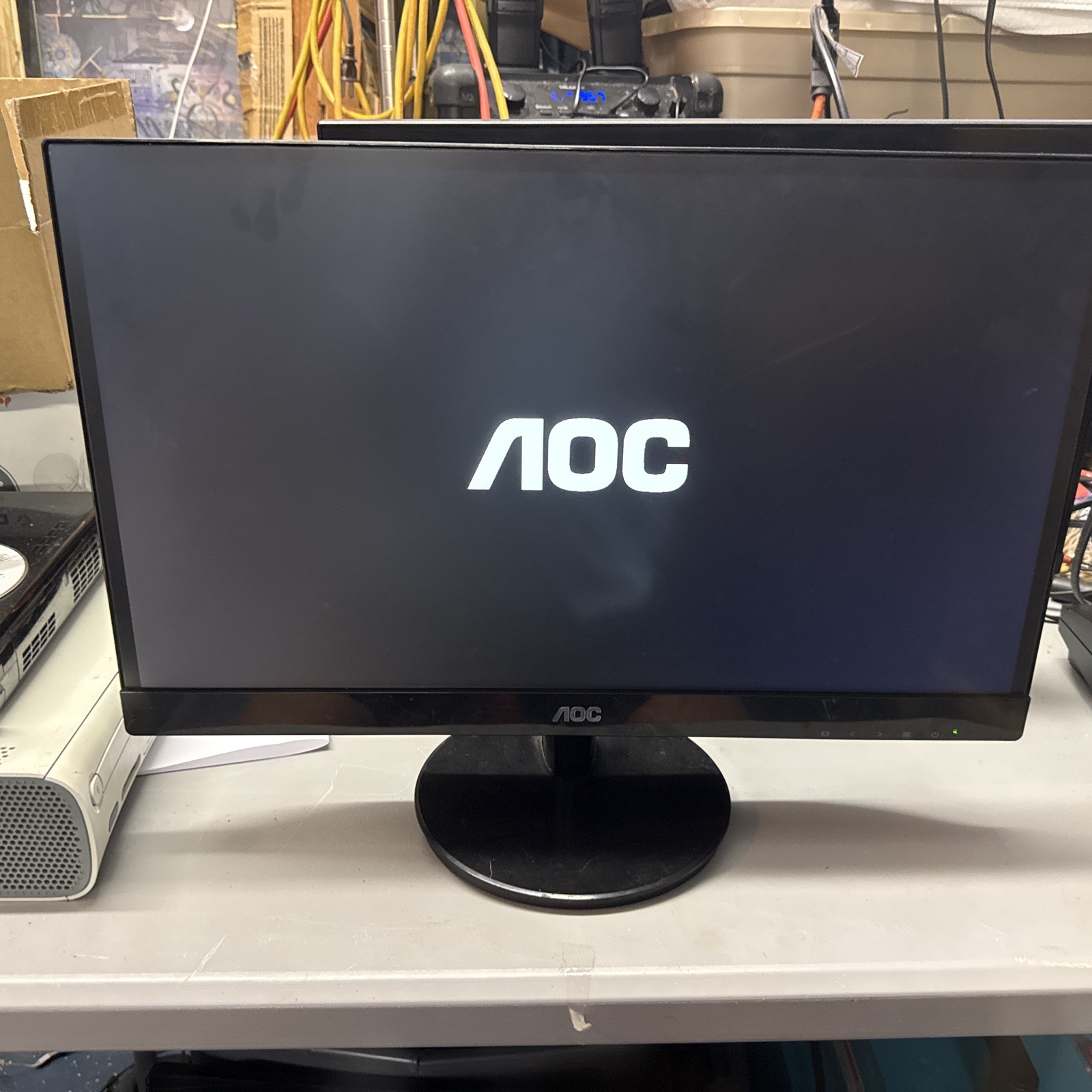 AOC 215LM00040 21.5-inch 1080p LCD Desktop Monitor with Power Cables