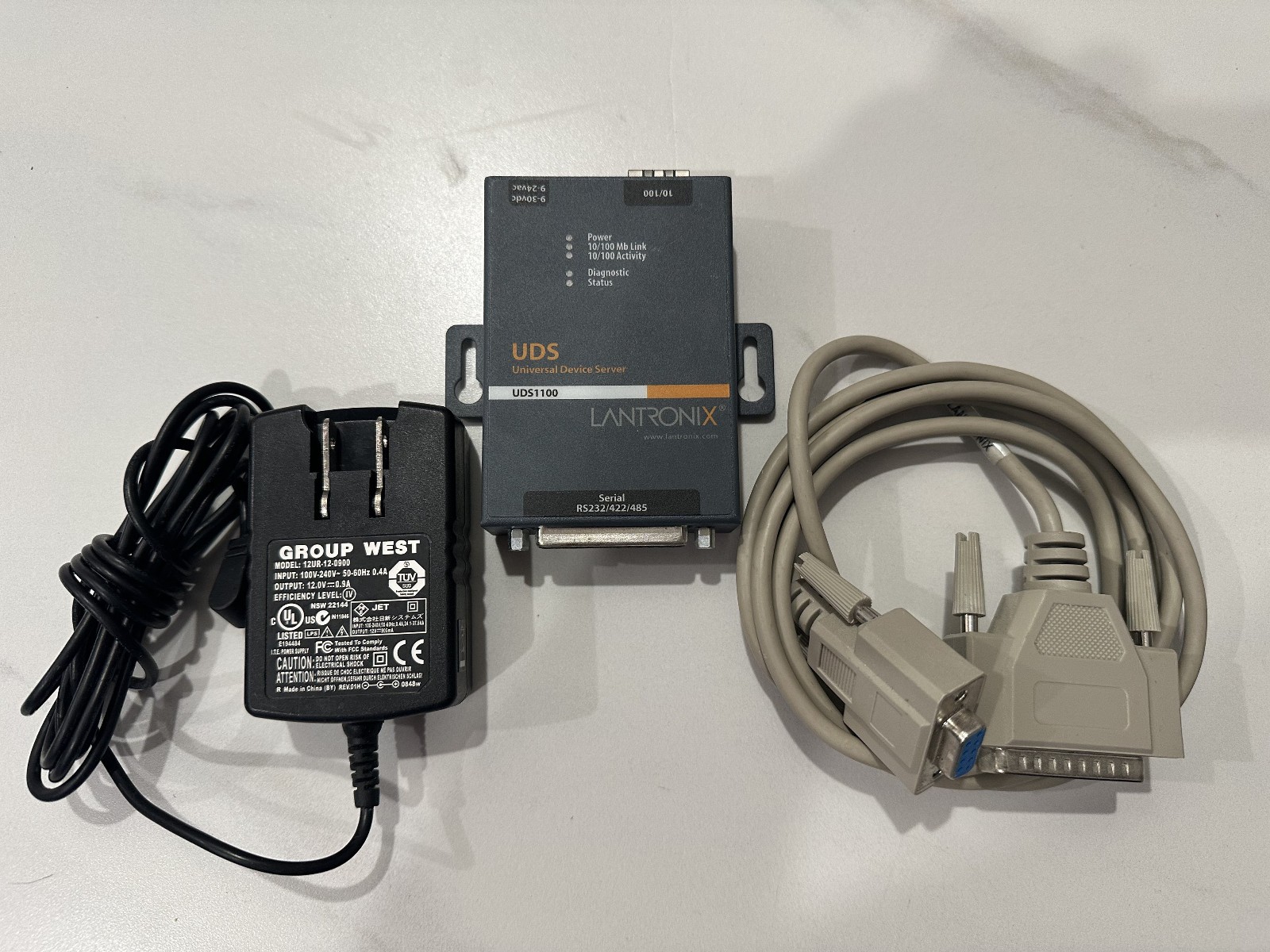 Lantronix UDS1100 Universal Device Server W/AC-ADAPTER