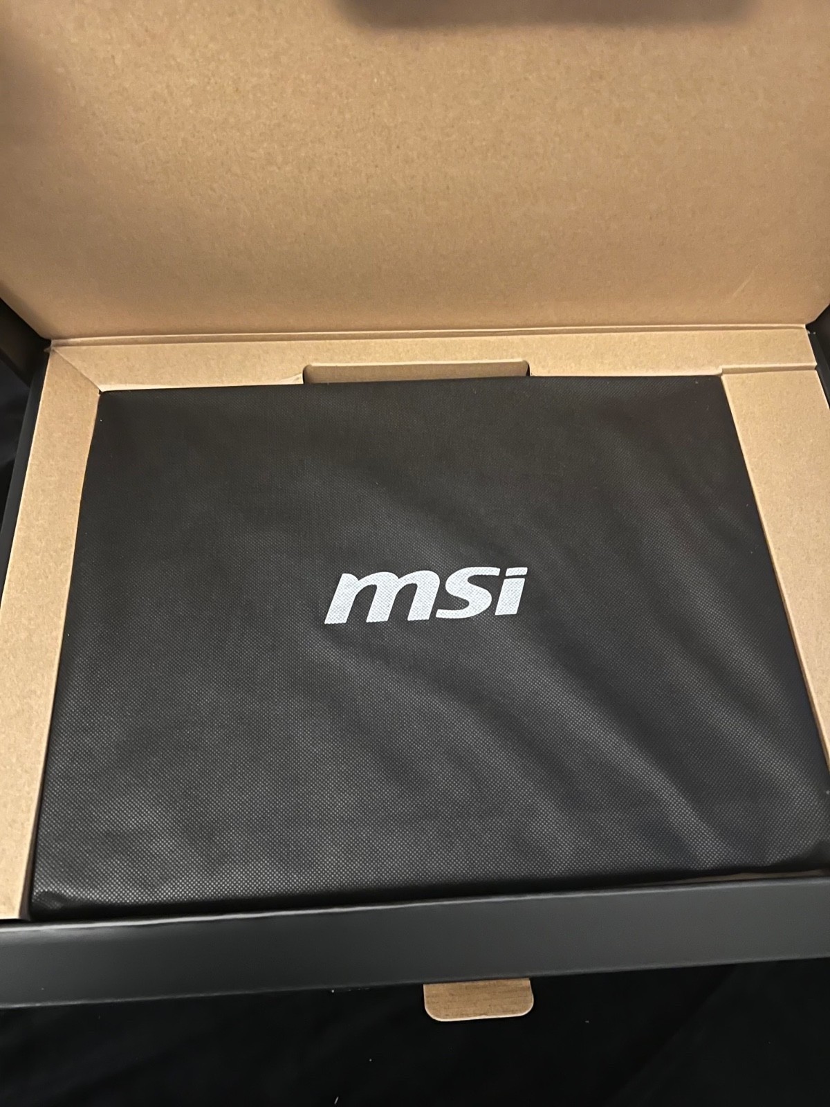 MSI Raider 18 HX Gaming Laptop 18"QHD+ 240hz Ultra 285HX 64GB 2TB SSD RTX 5080
