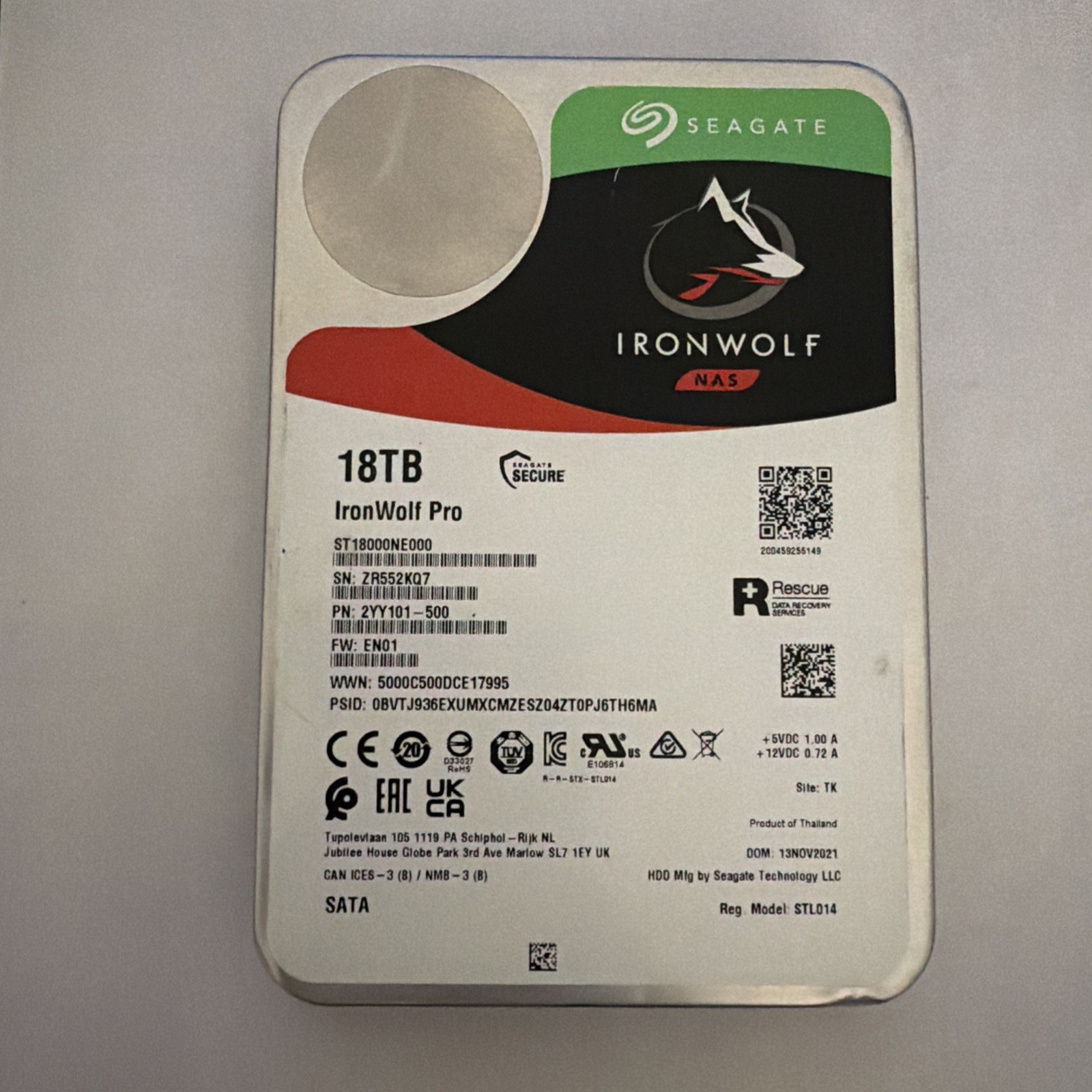 SEAGATE IronWolf Pro 18TB SATA 6Gb/s 3.5" NAS Internal Hard Drive ST18000NE000 *