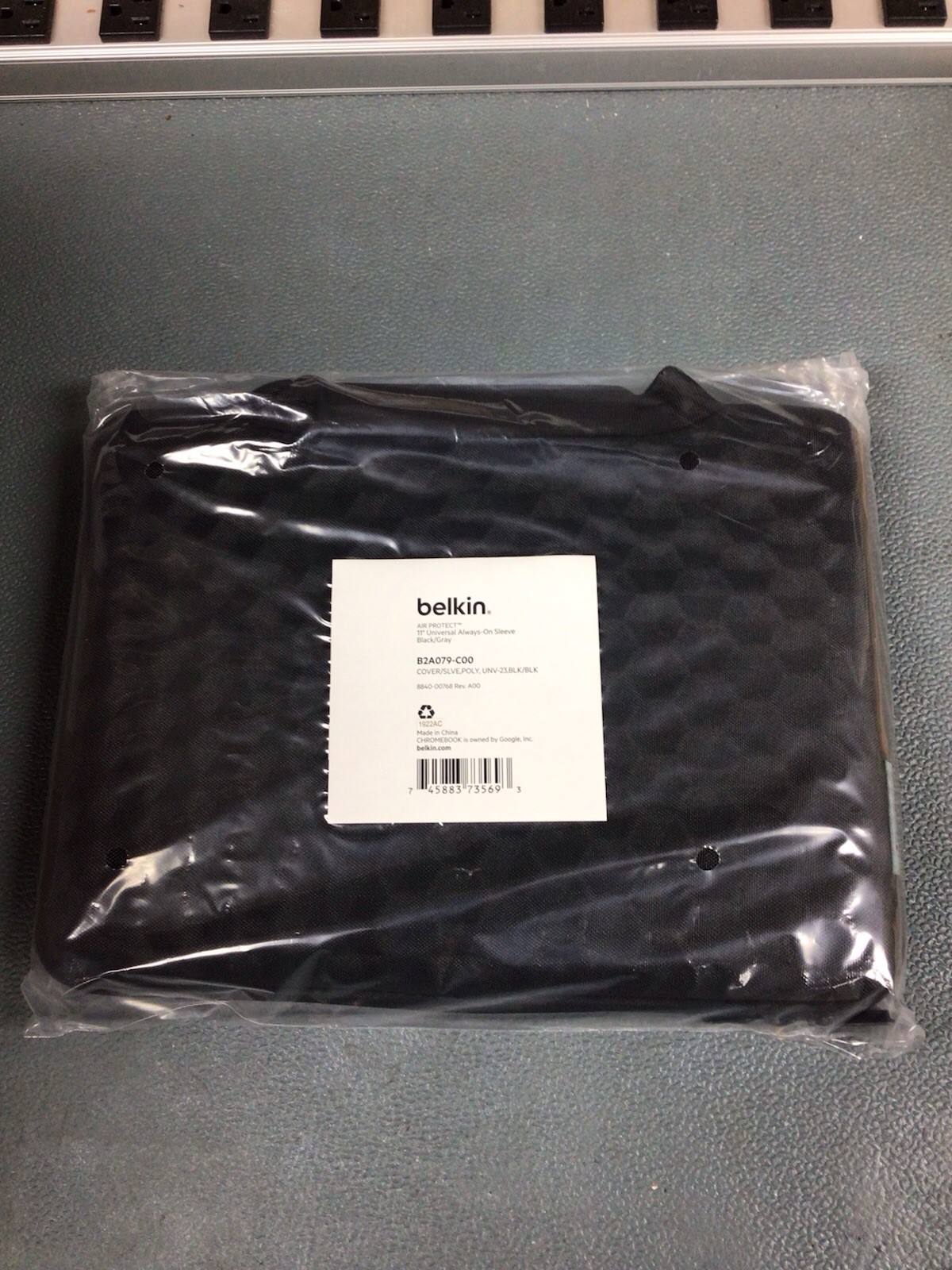 5x Sealed Belkin Air Protect B2A079-C00  11" Laptop Carrying Case