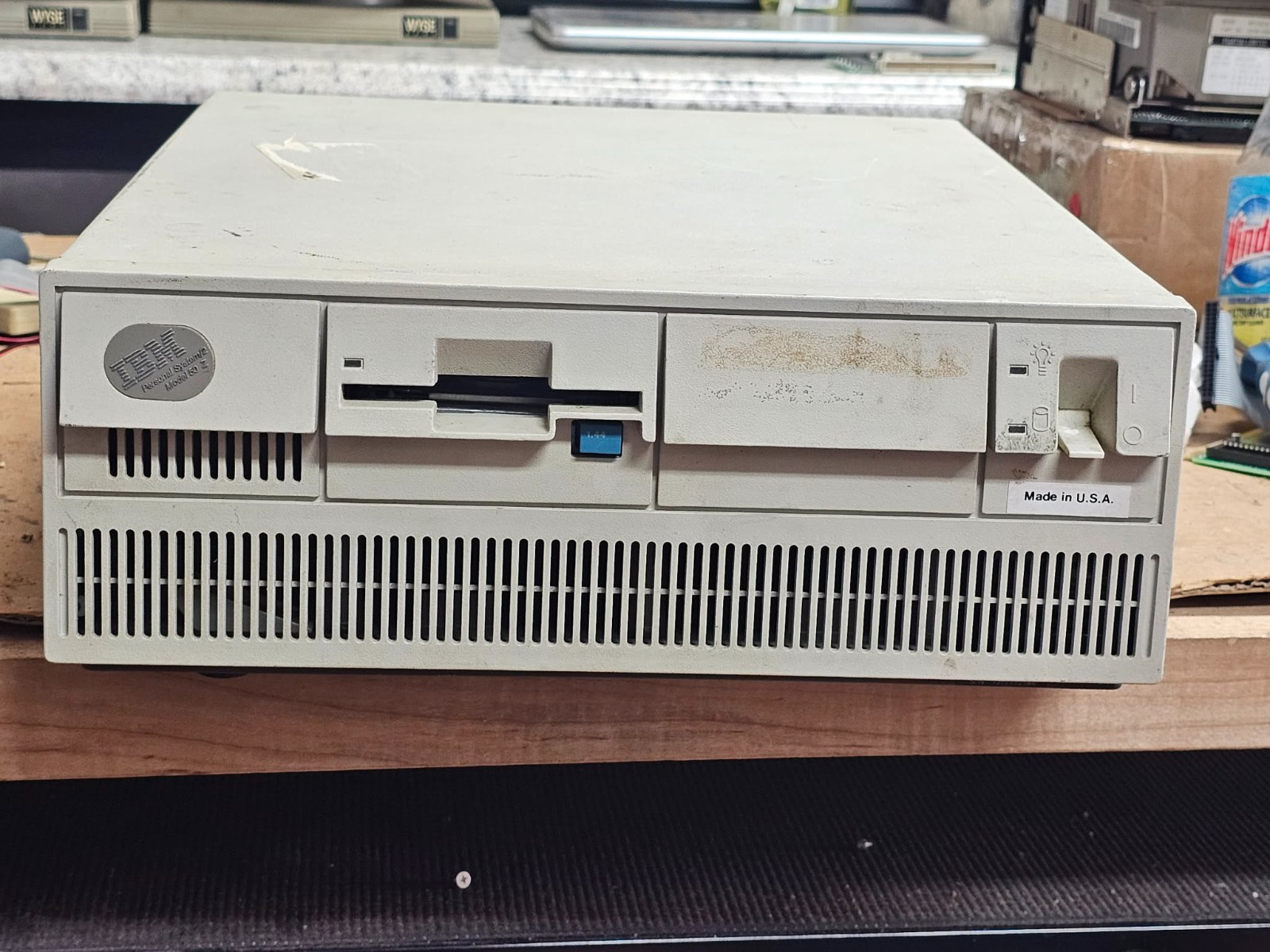 IBM Personal System 2 Model 50 Z Type 8550 Intel 80286 10MHz Powers/Posts Clean