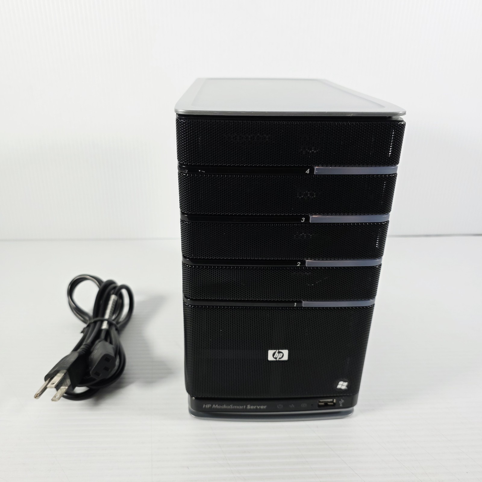 HP EX470 MediaSmart Server - Powers on Properly -  Hard Drives Included