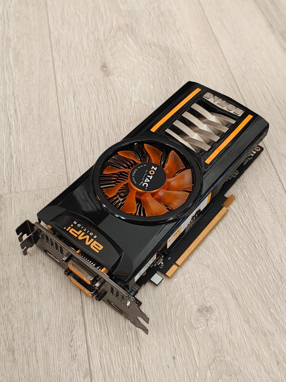 ZOTAC GeForce GTX 460 AMP 1GB GDDR5 DVI HDMI DP Gaming GPU Graphics Card ✅ Excellent ✅
