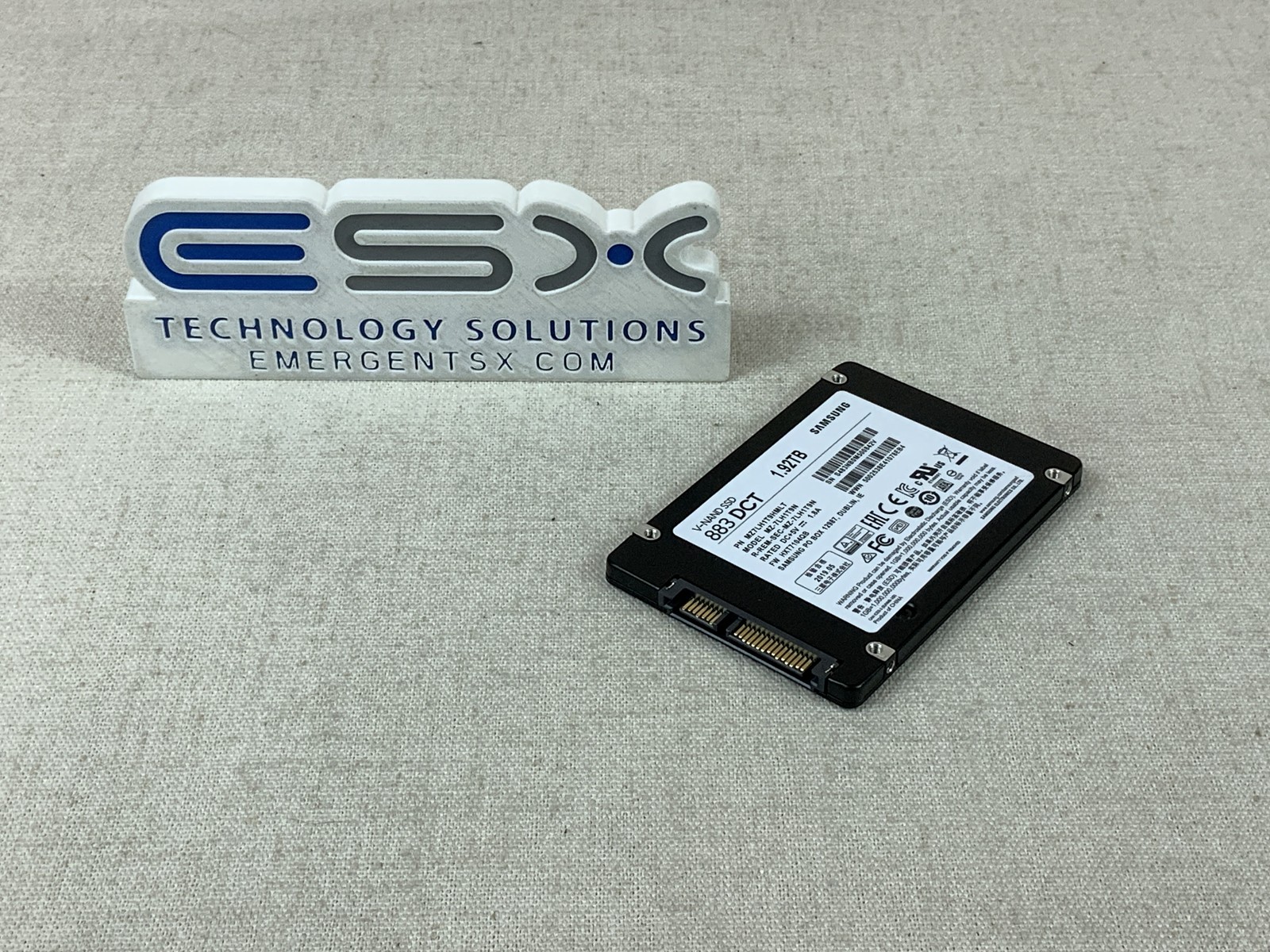 Samsung MZ7LH1T9HMLT 883DCT 1.92TB 6Gb/s 2.5” SATA SSD Solid State Drive